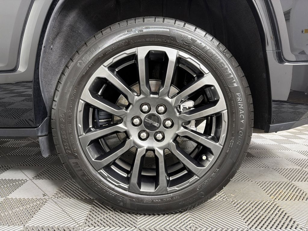 used 2023 GMC Acadia car, priced at $40,988