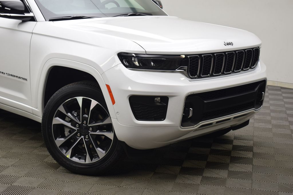 new 2025 Jeep Grand Cherokee car, priced at $55,520