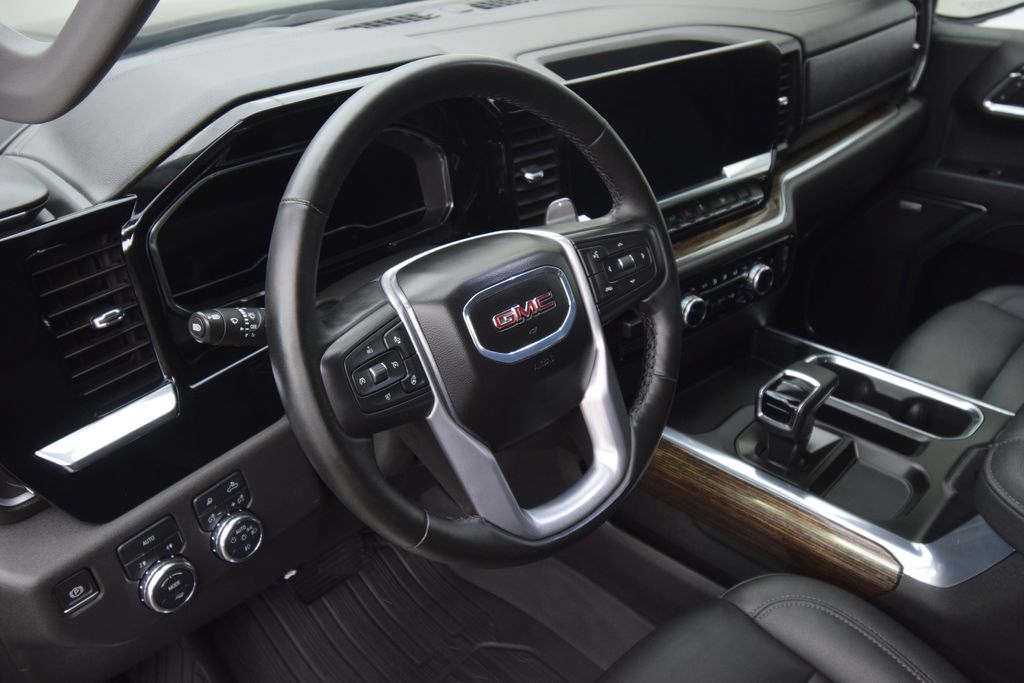 used 2024 GMC Sierra 1500 car, priced at $50,400