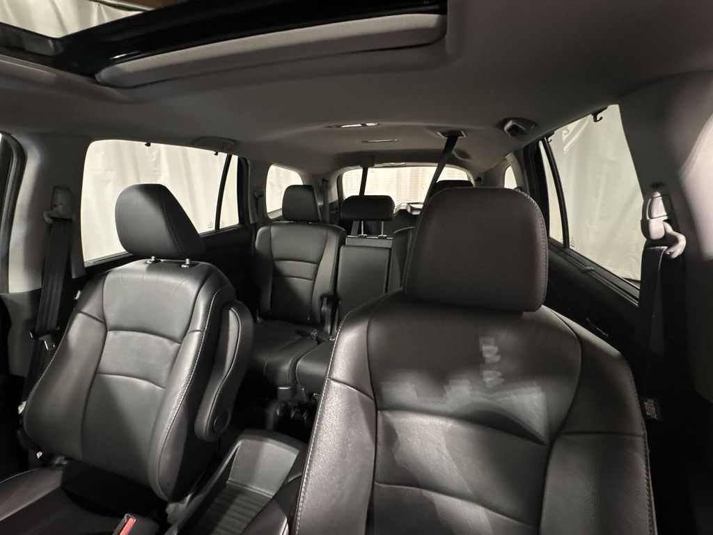 used 2022 Honda Pilot car, priced at $32,841