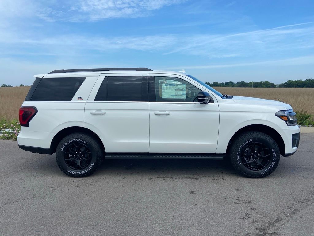 new 2024 Ford Expedition car, priced at $72,041