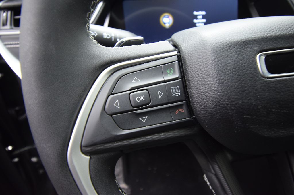 new 2025 Jeep Grand Cherokee car, priced at $35,165