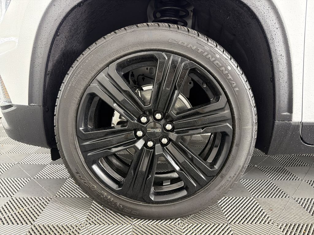 new 2026 GMC Acadia car, priced at $51,625