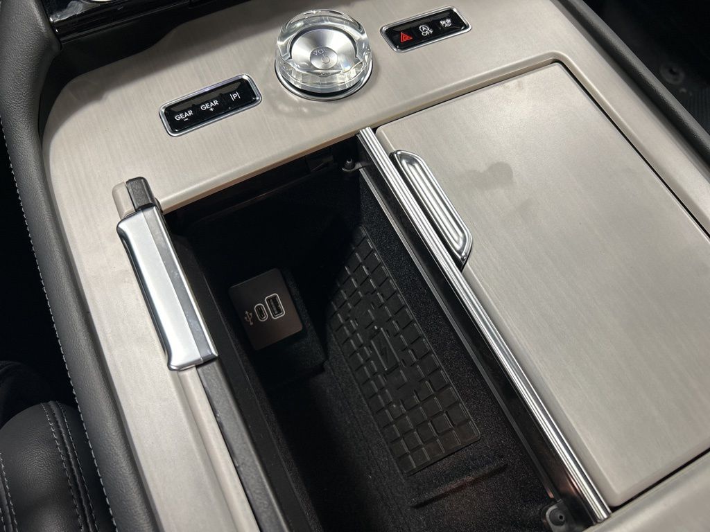 new 2025 Lincoln Navigator L car, priced at $108,185