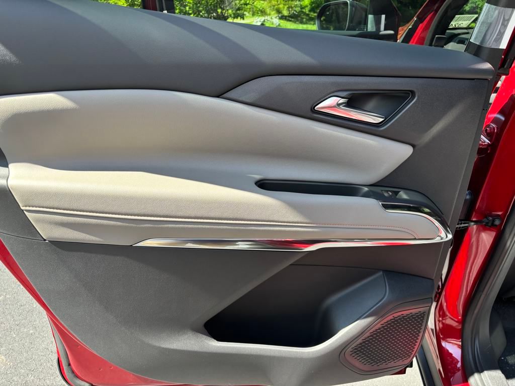 new 2025 Chevrolet Traverse car, priced at $45,190
