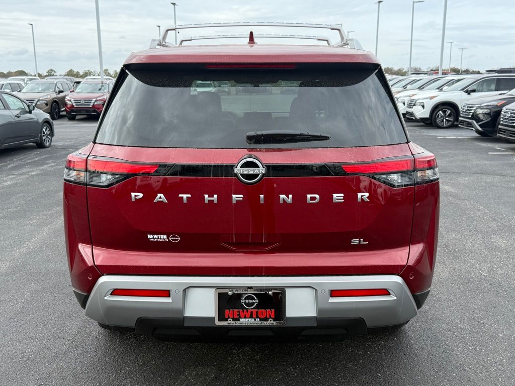 new 2024 Nissan Pathfinder car, priced at $37,925