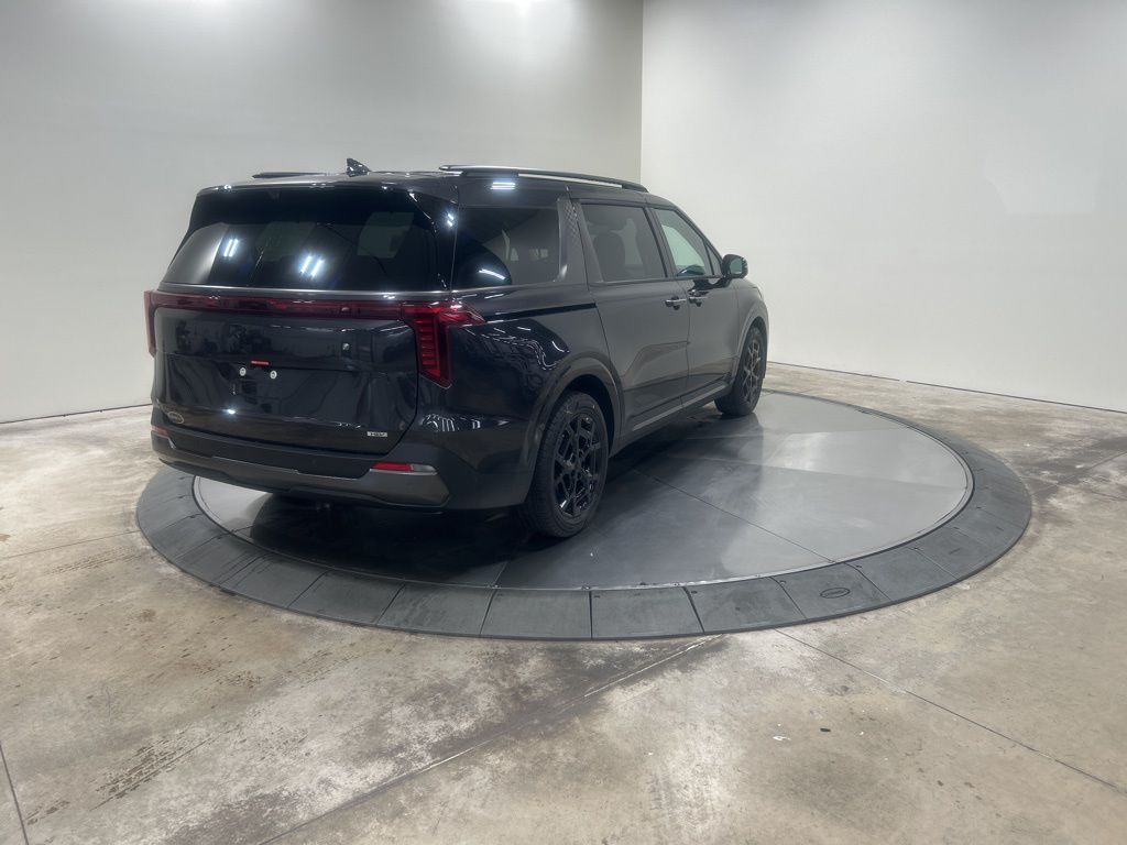 new 2026 Kia Carnival Hybrid car, priced at $52,598
