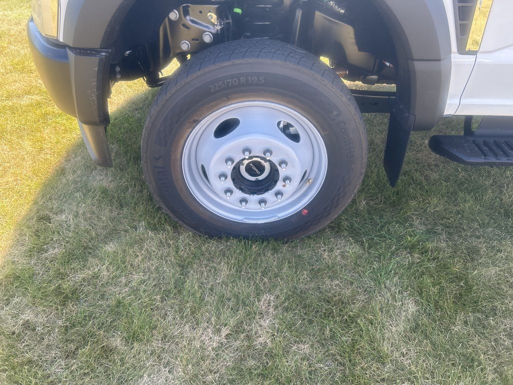 new 2025 Ford F-550SD car, priced at $63,145