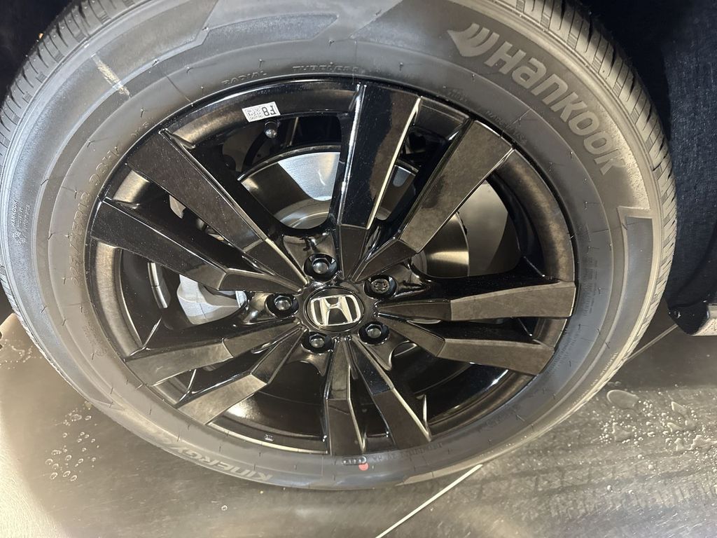 new 2026 Honda HR-V car, priced at $31,405