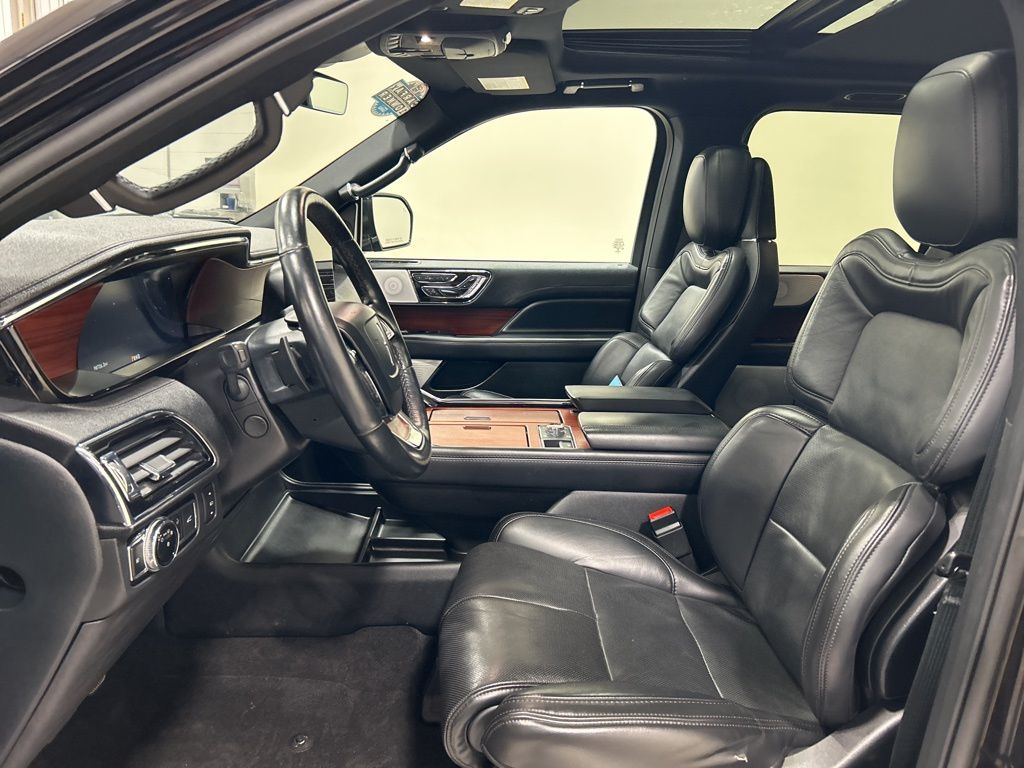 used 2021 Lincoln Navigator car, priced at $39,772