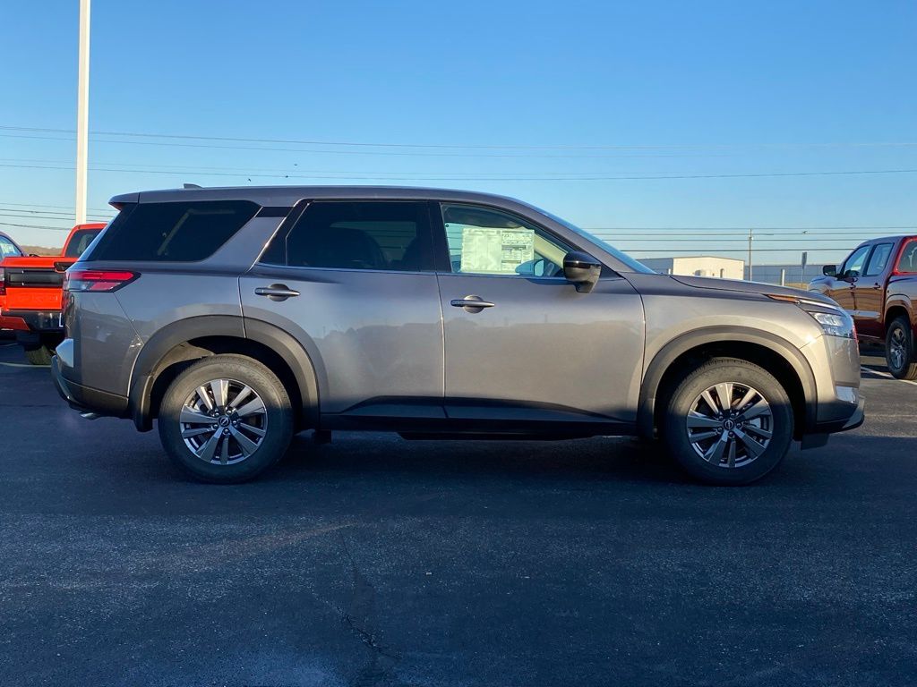 new 2025 Nissan Pathfinder car, priced at $38,396