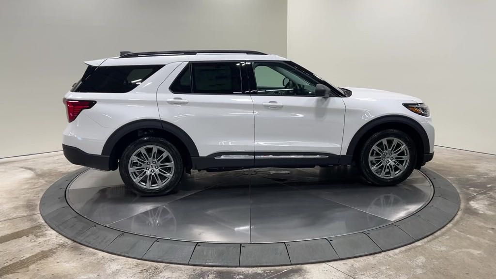 new 2025 Ford Explorer car, priced at $49,250