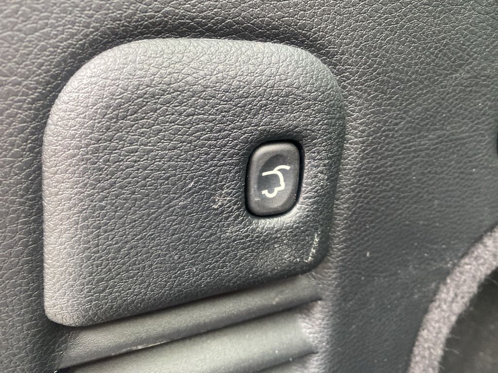 used 2019 Jeep Grand Cherokee car, priced at $18,995
