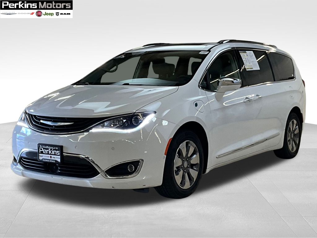 used 2018 Chrysler Pacifica Hybrid car, priced at $22,351