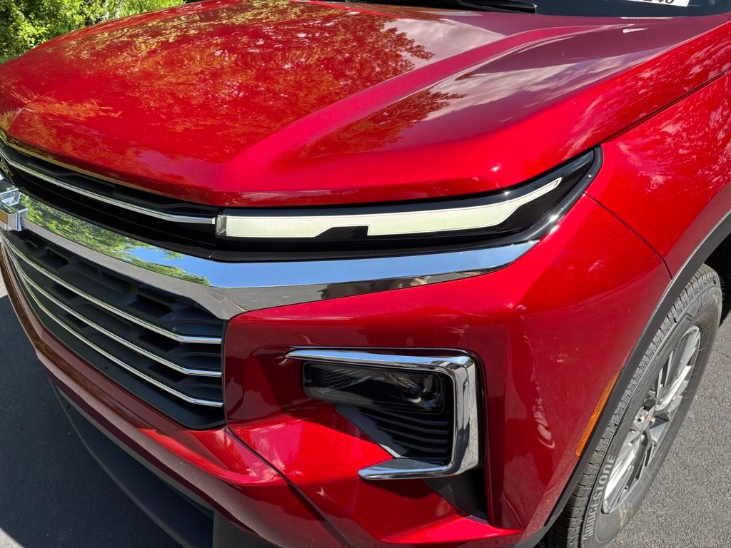 new 2025 Chevrolet Traverse car, priced at $45,190