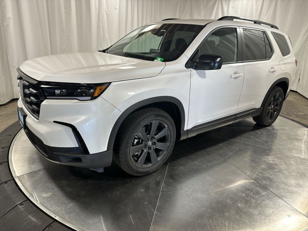 new 2025 Honda Pilot car, priced at $44,205
