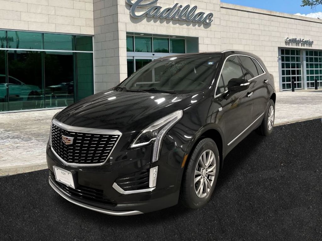 used 2022 Cadillac XT5 car, priced at $34,950