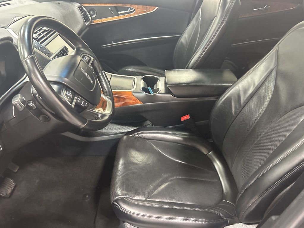 used 2020 Lincoln Nautilus car, priced at $24,998