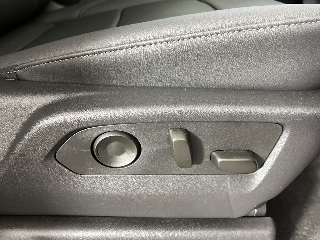 new 2025 GMC Sierra 1500 car, priced at $58,970