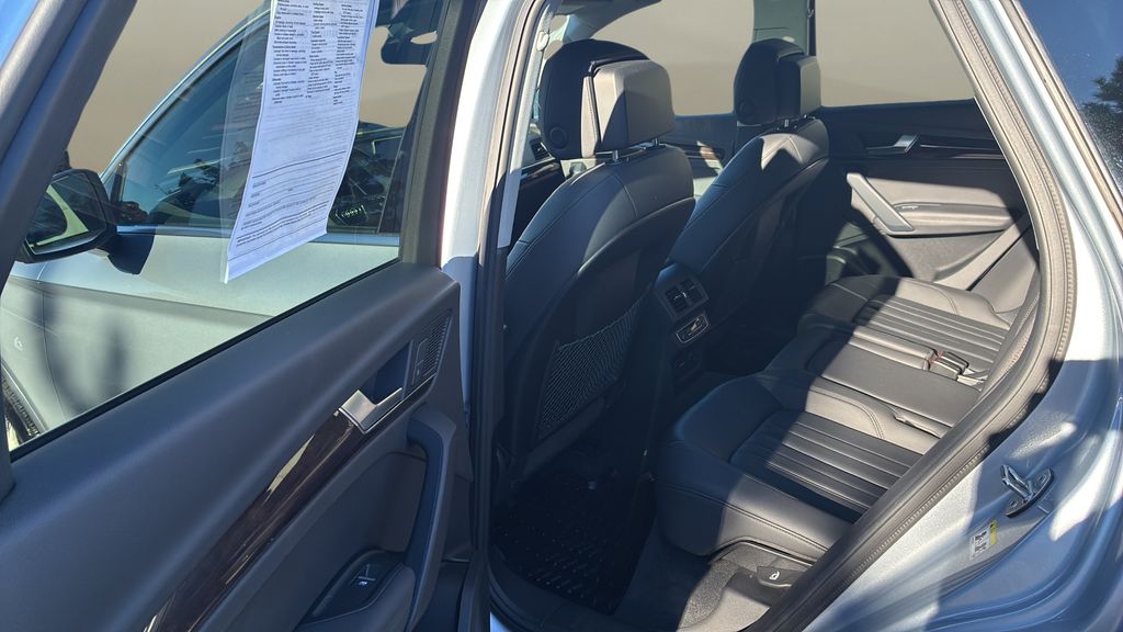 used 2020 Audi Q5 car, priced at $15,900