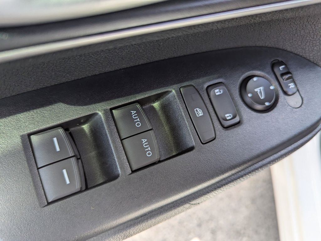 used 2022 Honda CR-V car, priced at $25,491