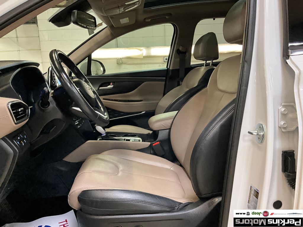 used 2020 Hyundai Santa Fe car, priced at $25,161