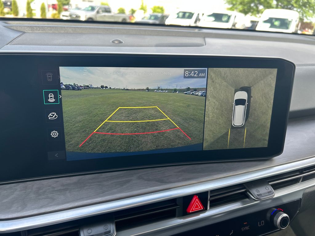 new 2025 Kia Sorento car, priced at $42,663