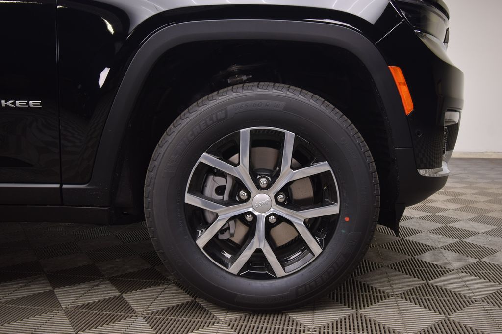 new 2025 Jeep Grand Cherokee L car, priced at $44,510