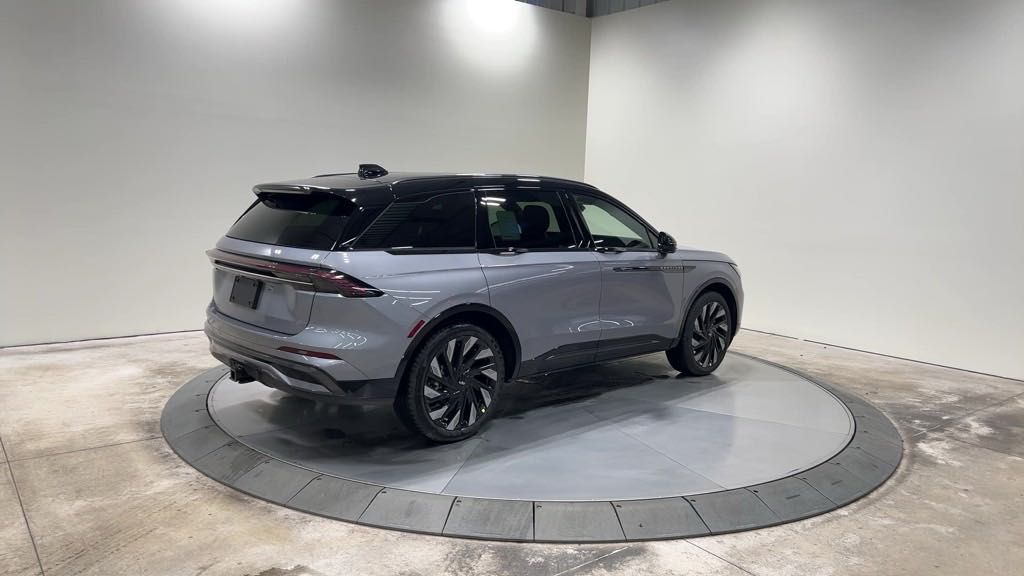 new 2025 Lincoln Nautilus car, priced at $68,245