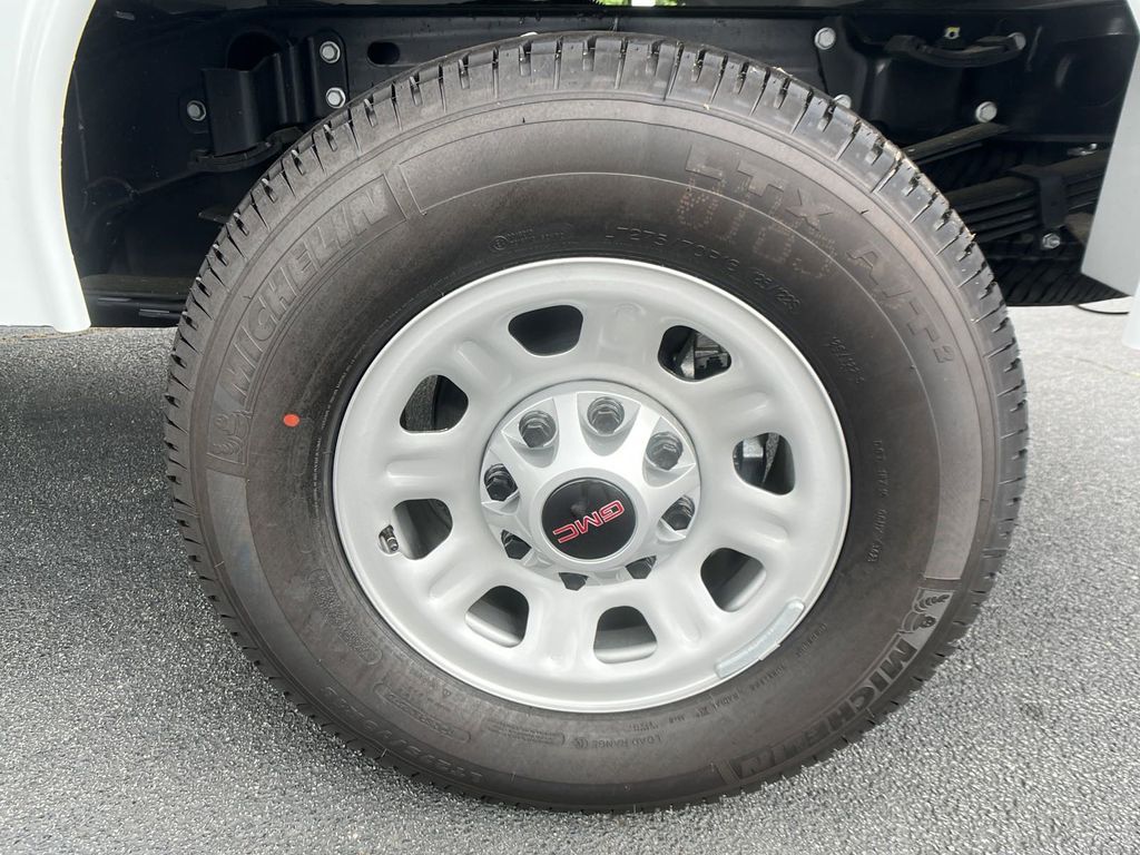 new 2024 GMC Sierra 3500HD car, priced at $43,778