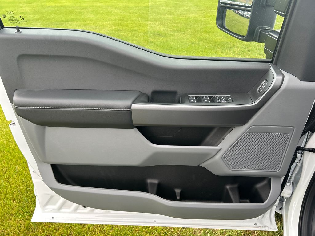 new 2025 Ford F-250SD car, priced at $69,520
