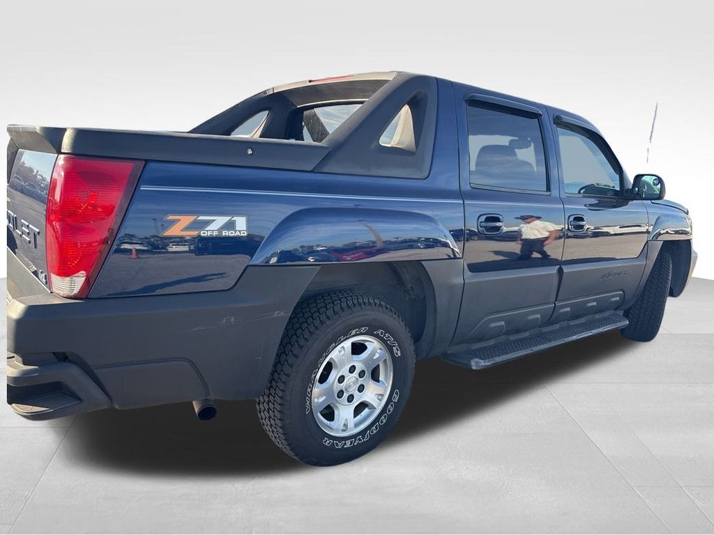 used 2002 Chevrolet Avalanche 1500 car, priced at $6,991