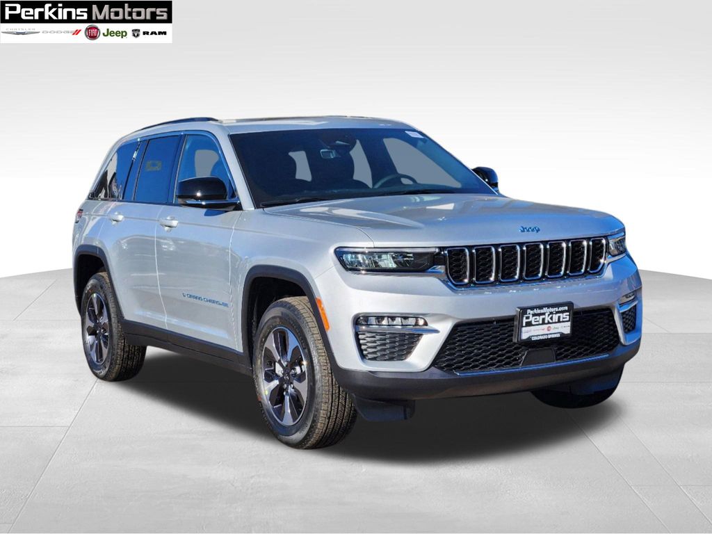 new 2025 Jeep Grand Cherokee car, priced at $53,864