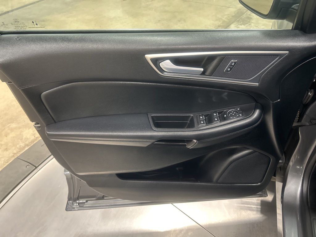 used 2022 Ford Edge car, priced at $25,895