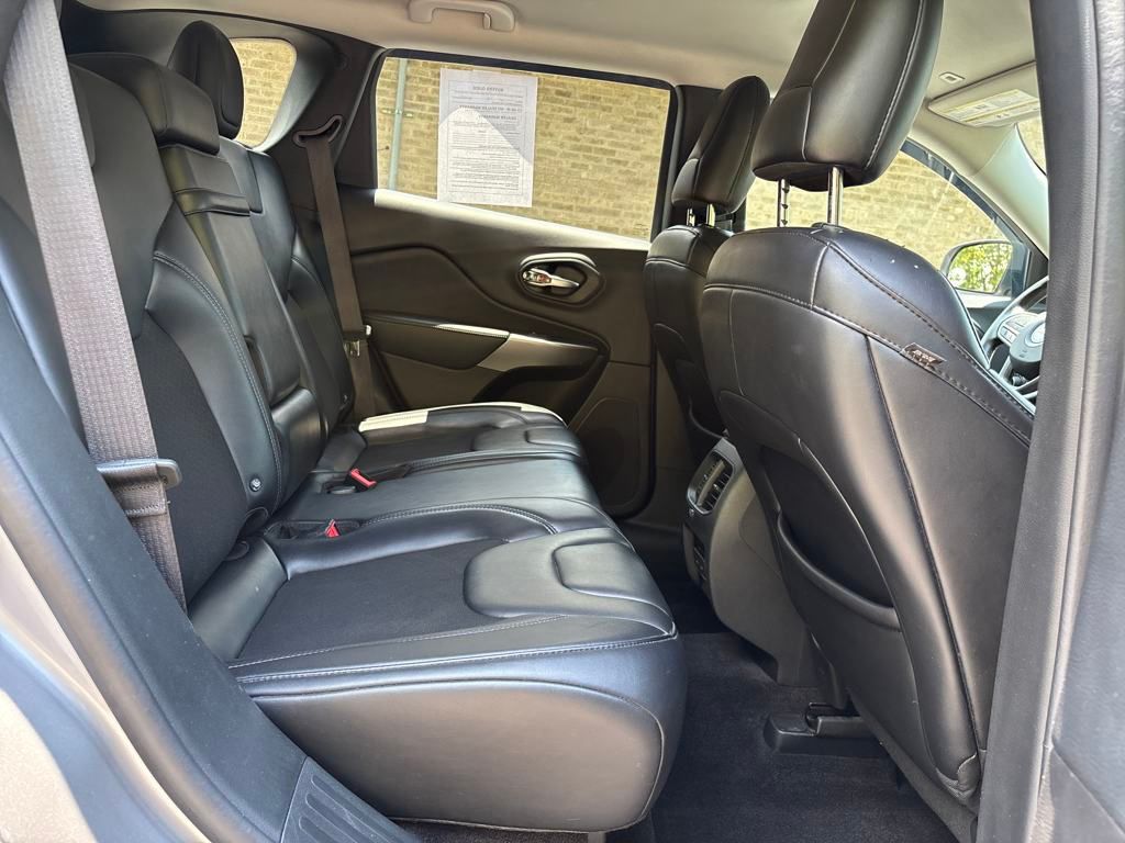 used 2019 Jeep Cherokee car, priced at $15,850