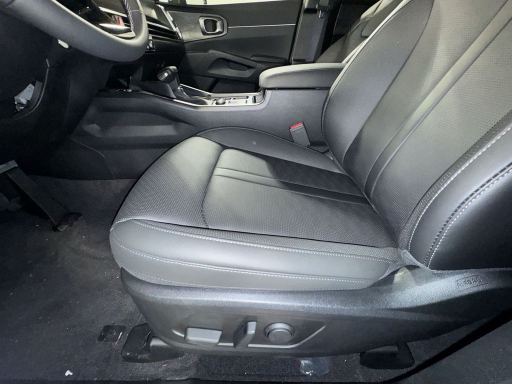new 2025 Kia Sorento car, priced at $42,312