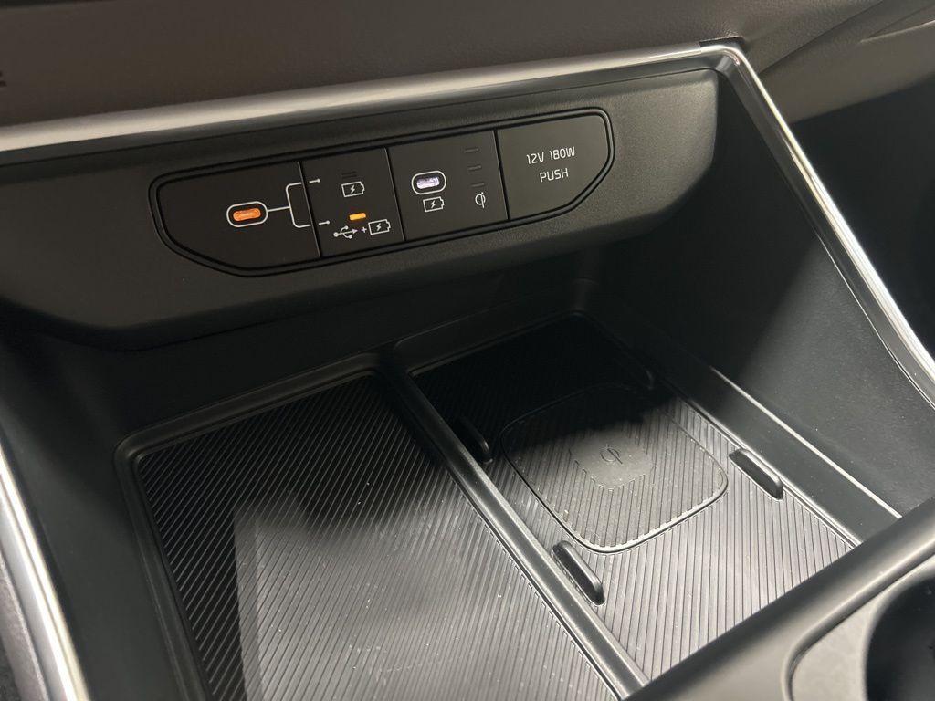 new 2026 Kia Carnival Hybrid car, priced at $43,094