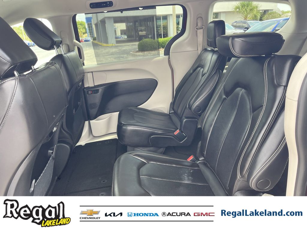 used 2023 Chrysler Pacifica car, priced at $21,294