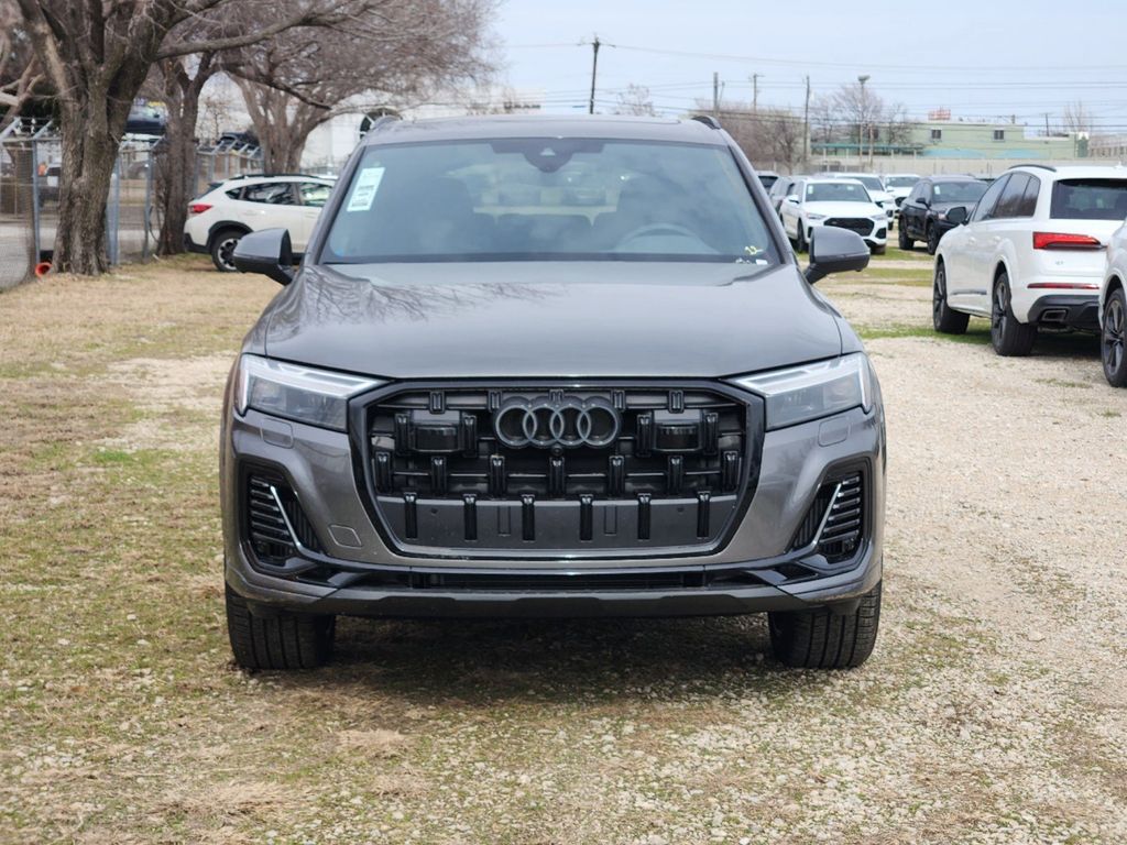 new 2025 Audi Q7 car, priced at $77,750