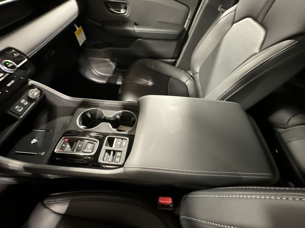 new 2025 Honda Pilot car, priced at $47,050