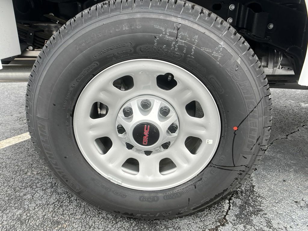 new 2024 GMC Sierra 3500HD car, priced at $48,978