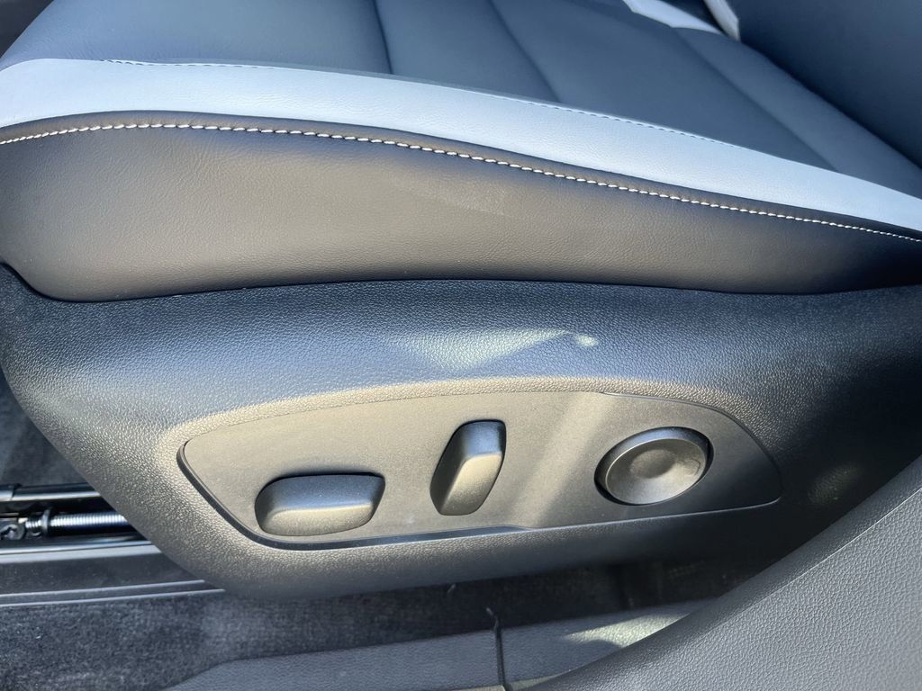 new 2025 Honda Prologue car, priced at $51,461
