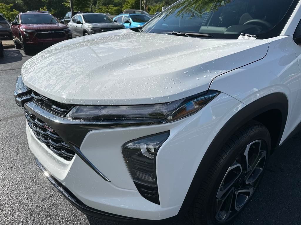 new 2025 Chevrolet Trax car, priced at $25,895