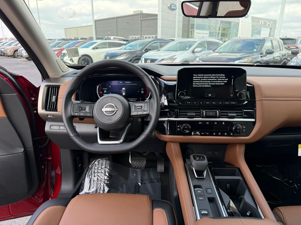 new 2025 Nissan Pathfinder car, priced at $48,221