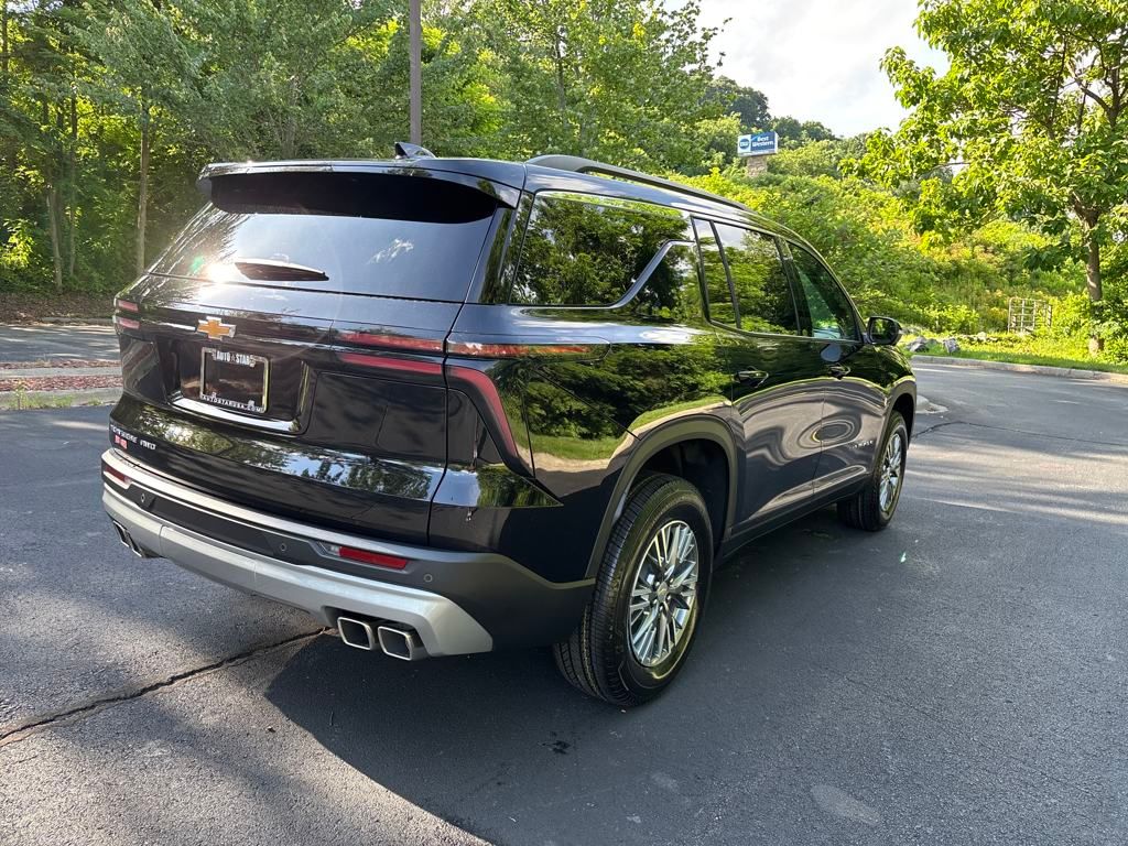 new 2025 Chevrolet Traverse car, priced at $44,695