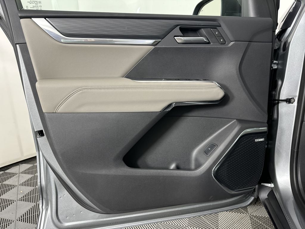 new 2025 GMC Acadia car, priced at $45,824