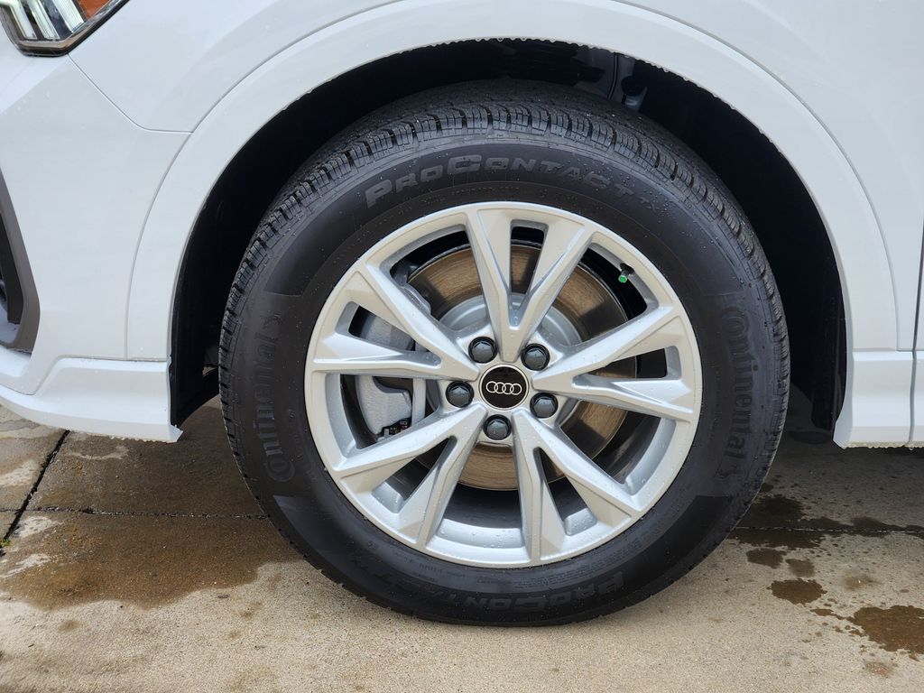 new 2025 Audi Q3 car, priced at $43,715