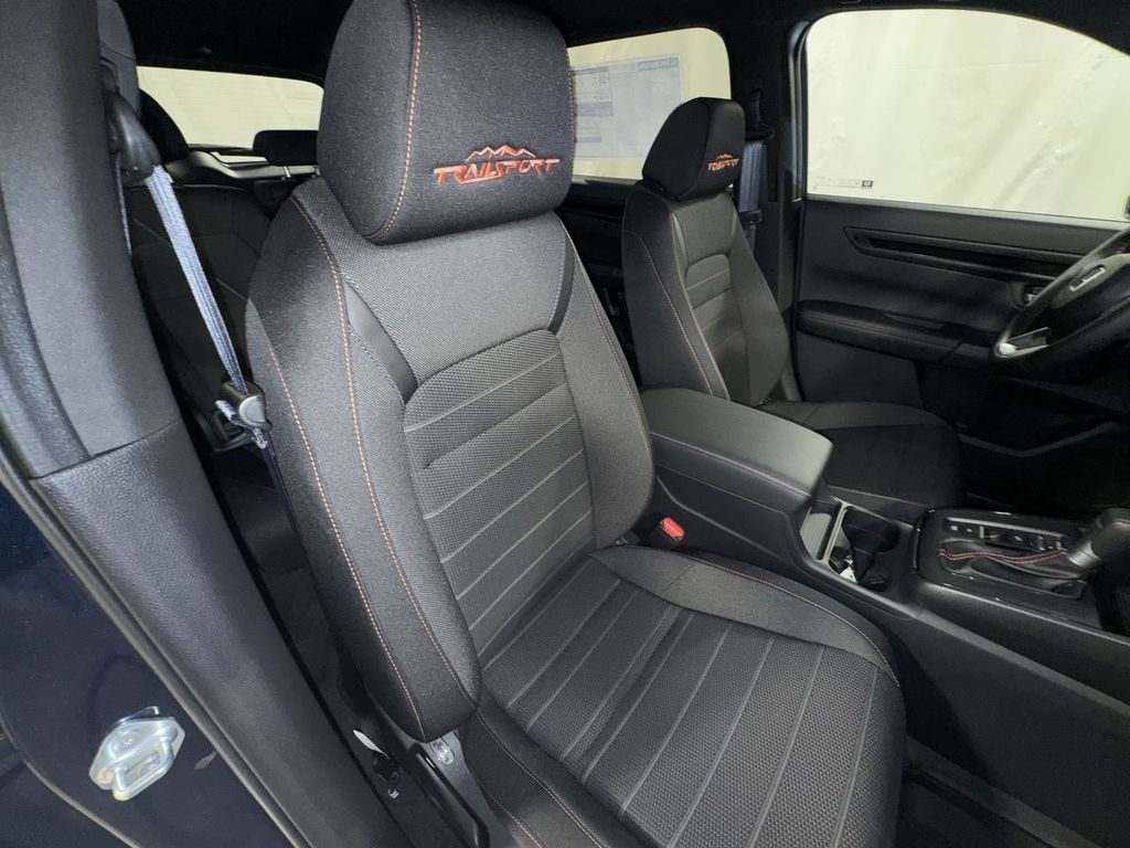 new 2026 Honda CR-V Hybrid car, priced at $40,250