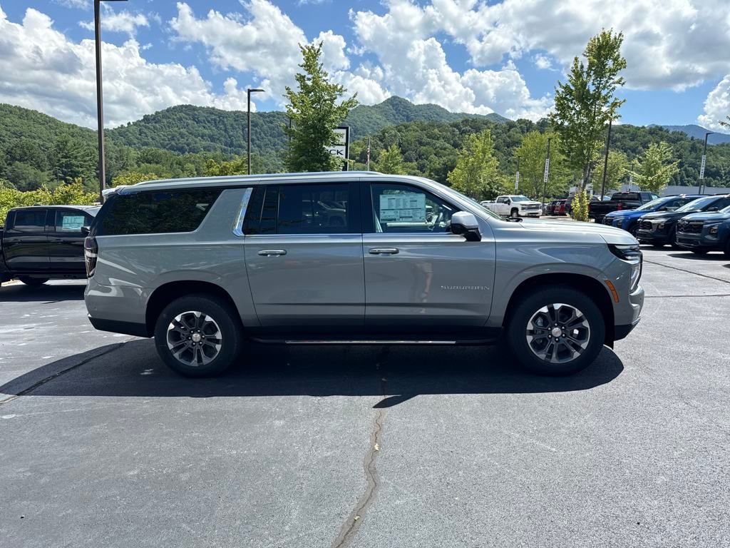 new 2025 Chevrolet Suburban car, priced at $69,445