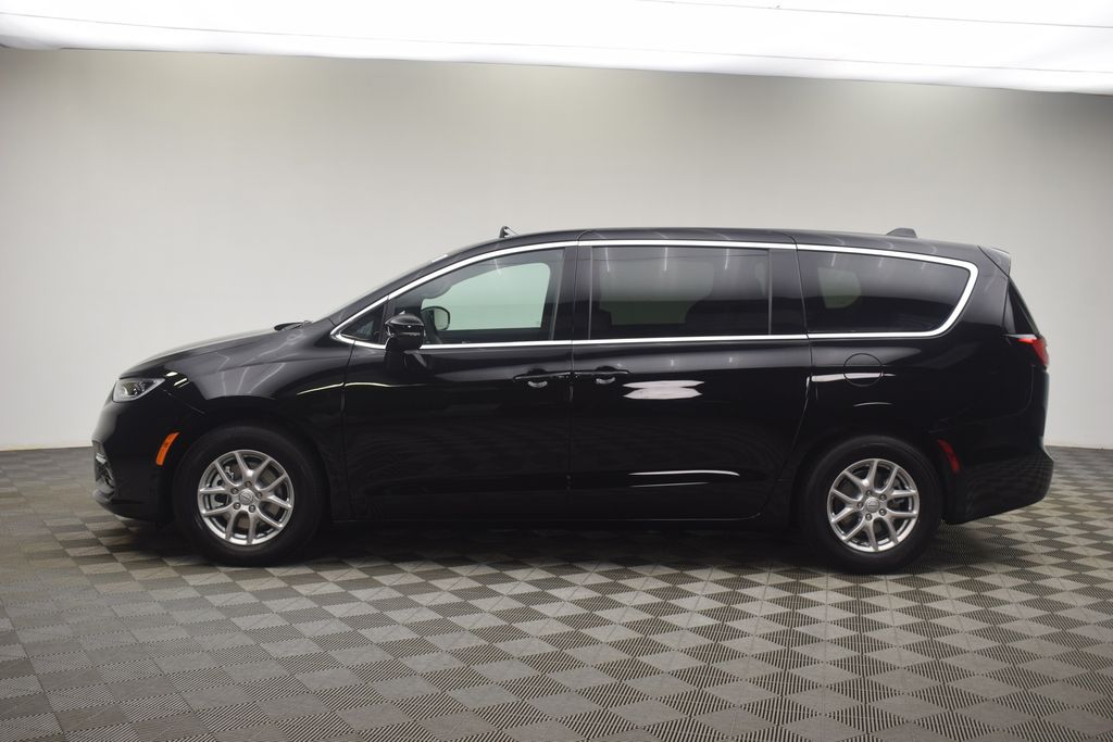 new 2026 Chrysler Pacifica car, priced at $45,603